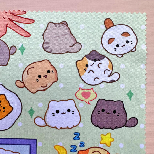 Kitty balls (Lens cleaning cloth)