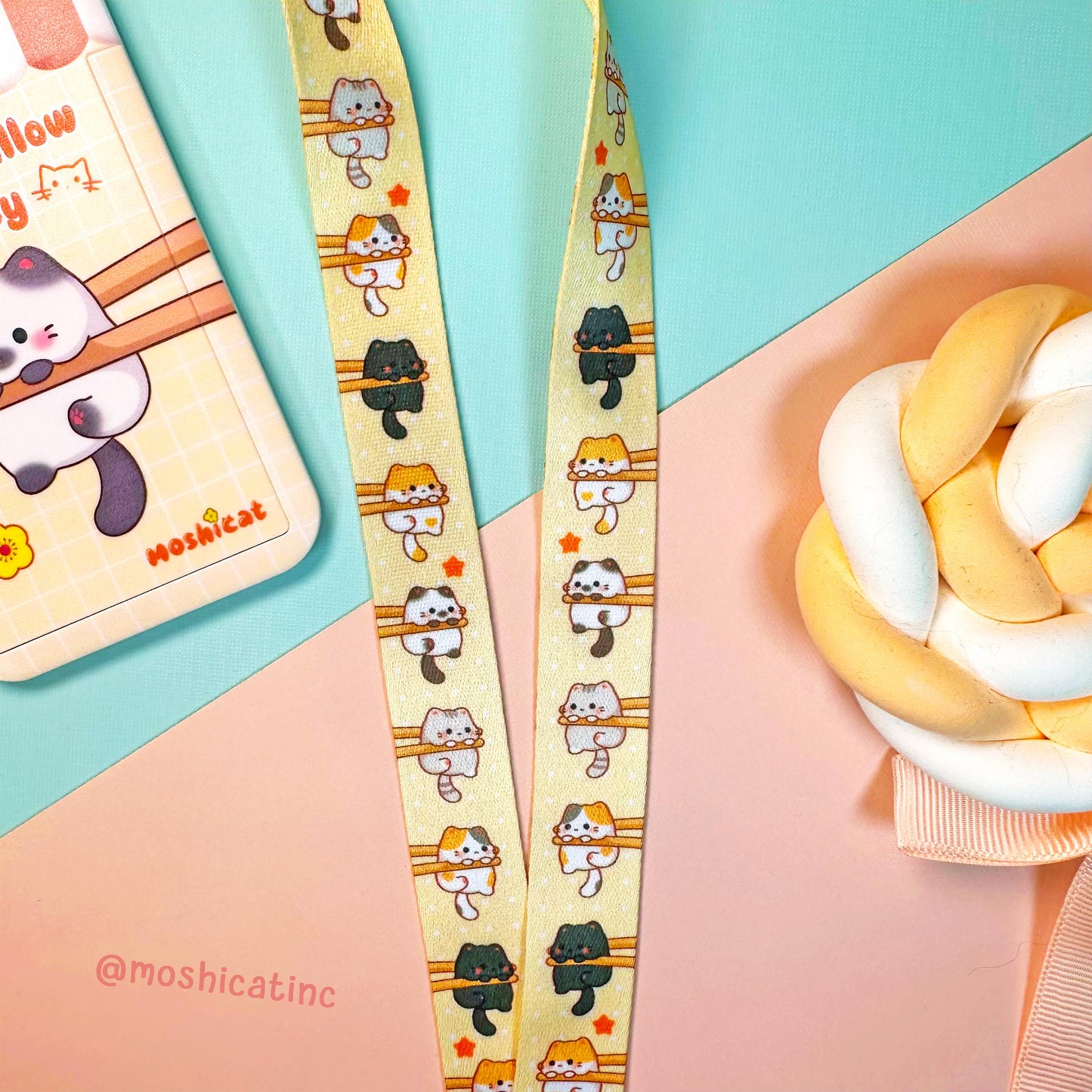 Marshmallow kitties (Lanyard)