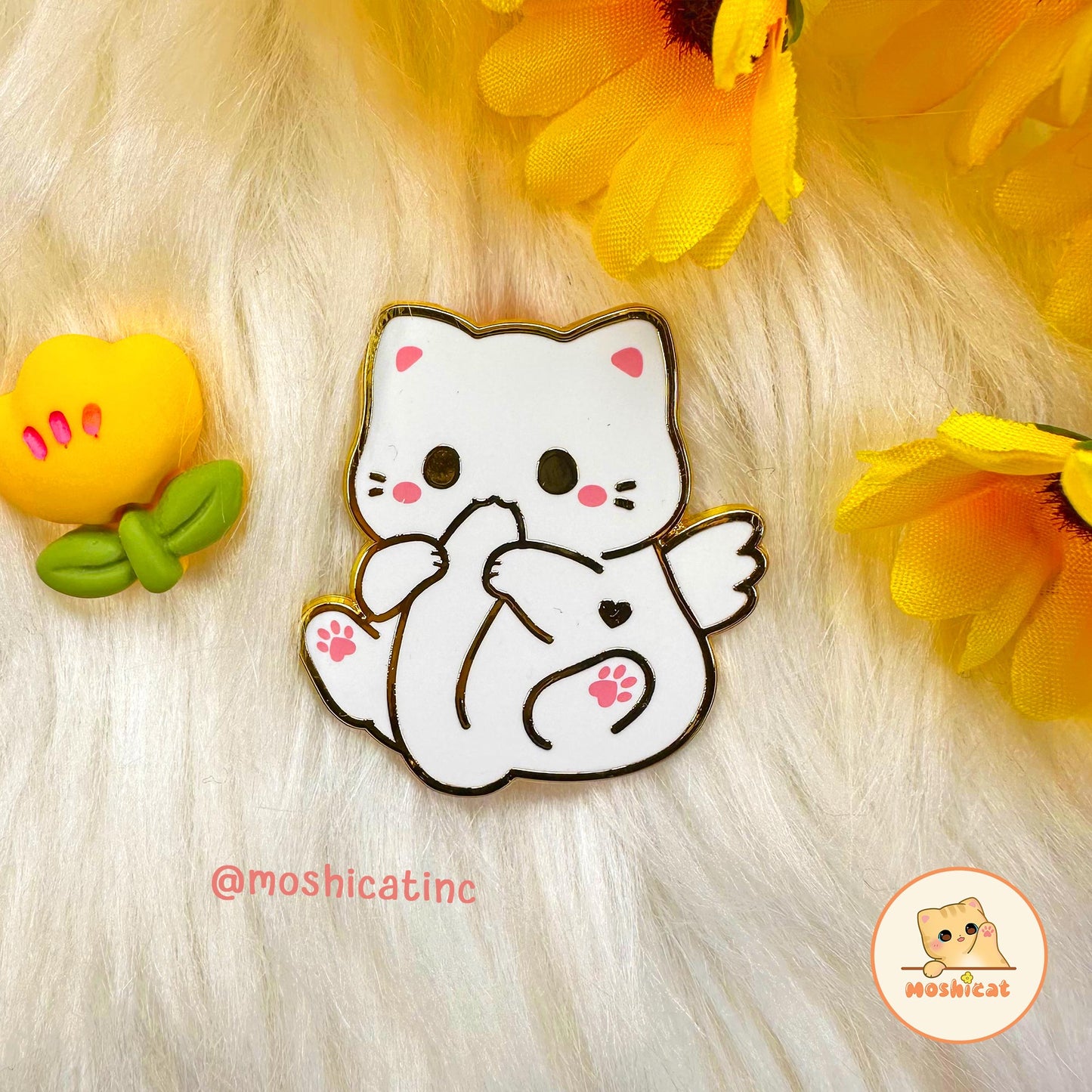Angel kitty enamel pin