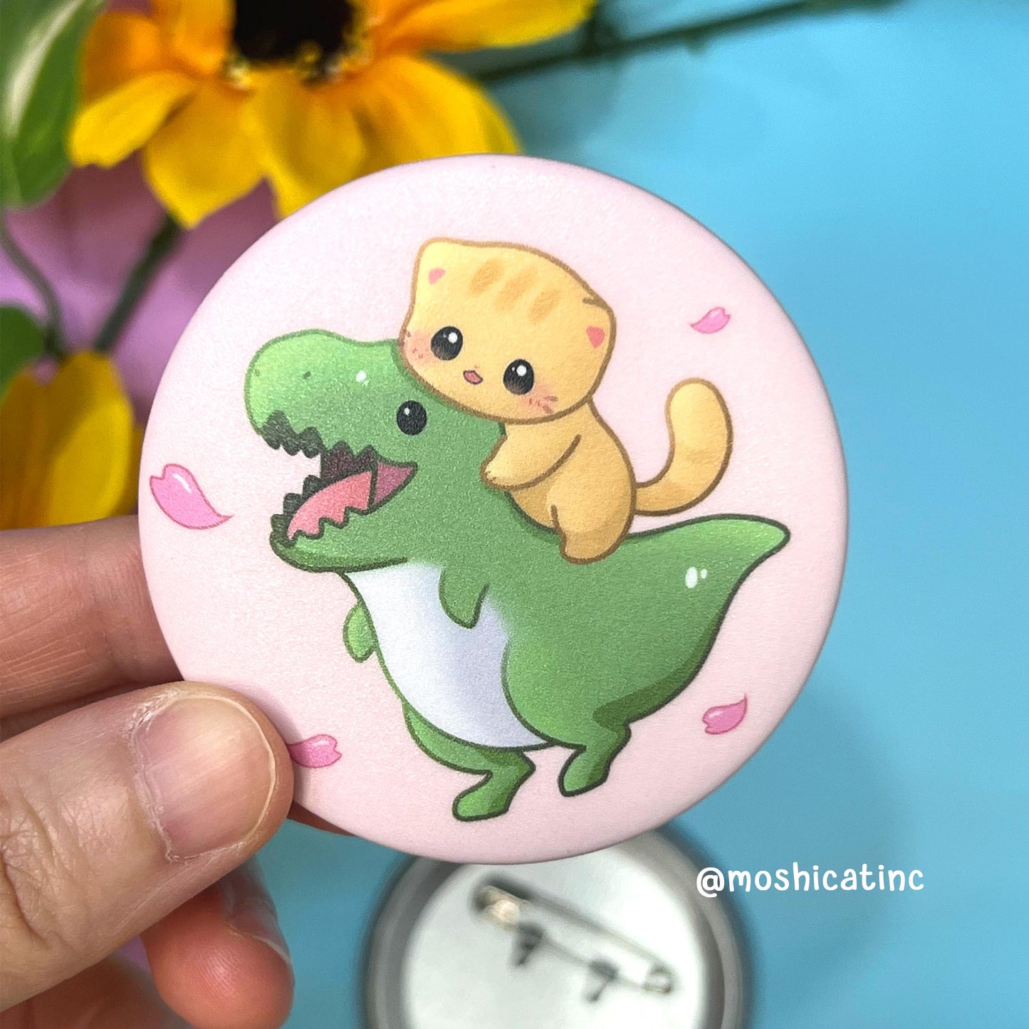 Kitty and little dino (Button pin)